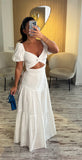 Longue robe à noeud blanc