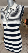 Robe à rayure bleue marine