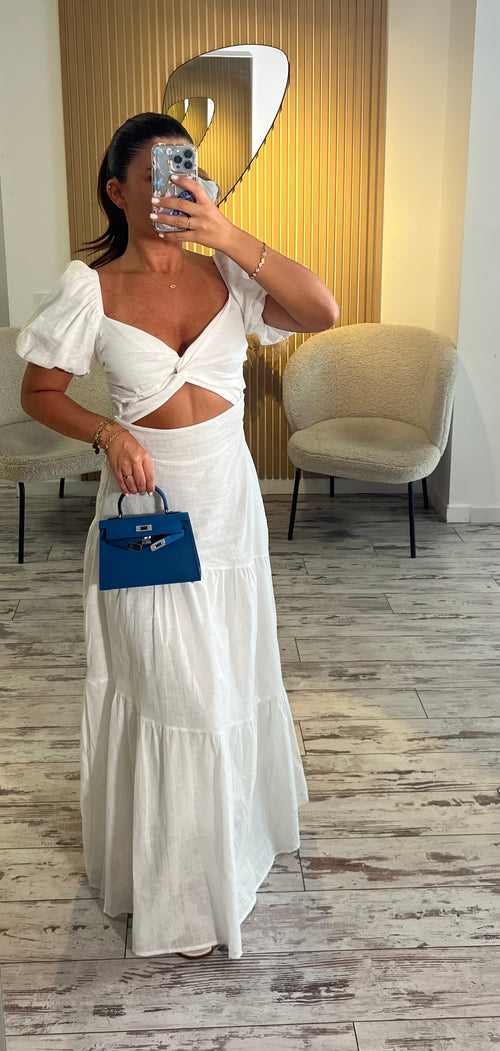 Longue robe à noeud blanc