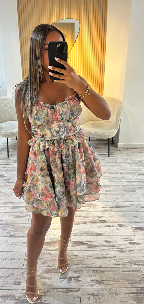 Robe laçage au dos